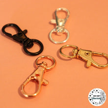 Load image into Gallery viewer, Personalised Jigsaw Puzzle Keyrings
